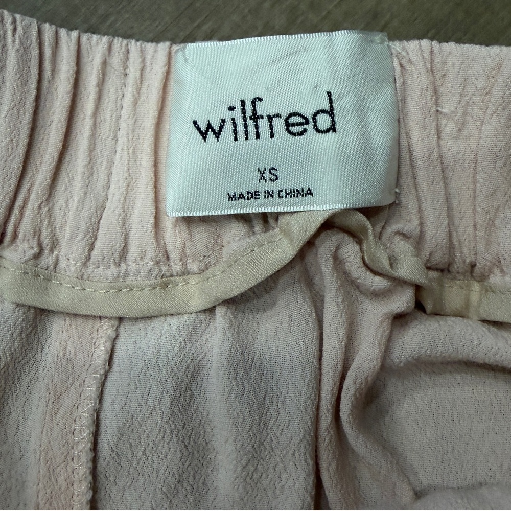 Aritzia Wilfred Pants Women XS Pink High Rise Crepe Wide Leg Belted 32” Crop - Picture 2 of 10